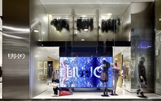 Gợi ý cho bạn Mẫu thiết kế nội thất shop sang trọng và hiện đại 