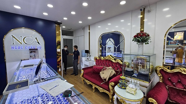 Hiện trạng trước khi thiết kế tiệm vàng trang sức NCA, Tân Bình